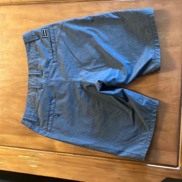 VOLCOM Surf &Turf 2 Way Stretch Shorts Size 28 - Picture 9 of 10